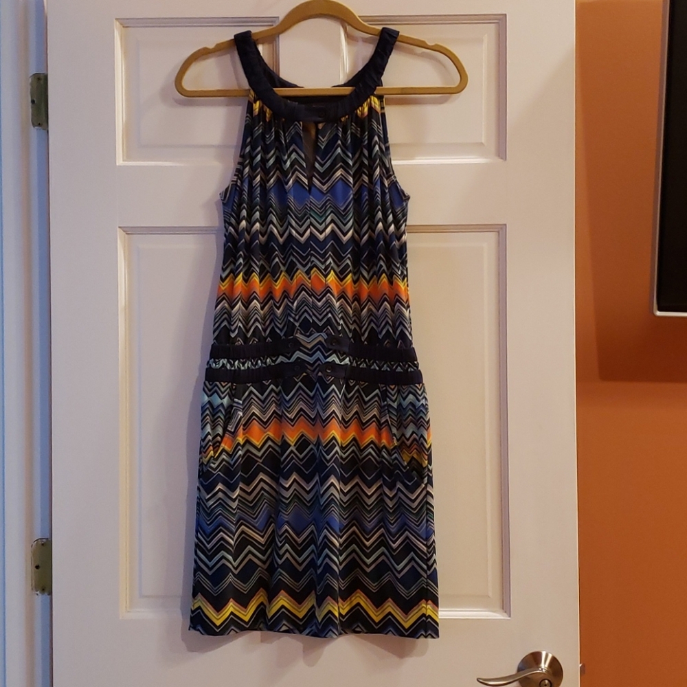 BCBG dress EUC size xs beautiful summer colors